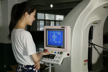 Ασημένια μηχανή θεραπείας αποσυμπίεσης με τον υπολογιστή οθόνης αφής
